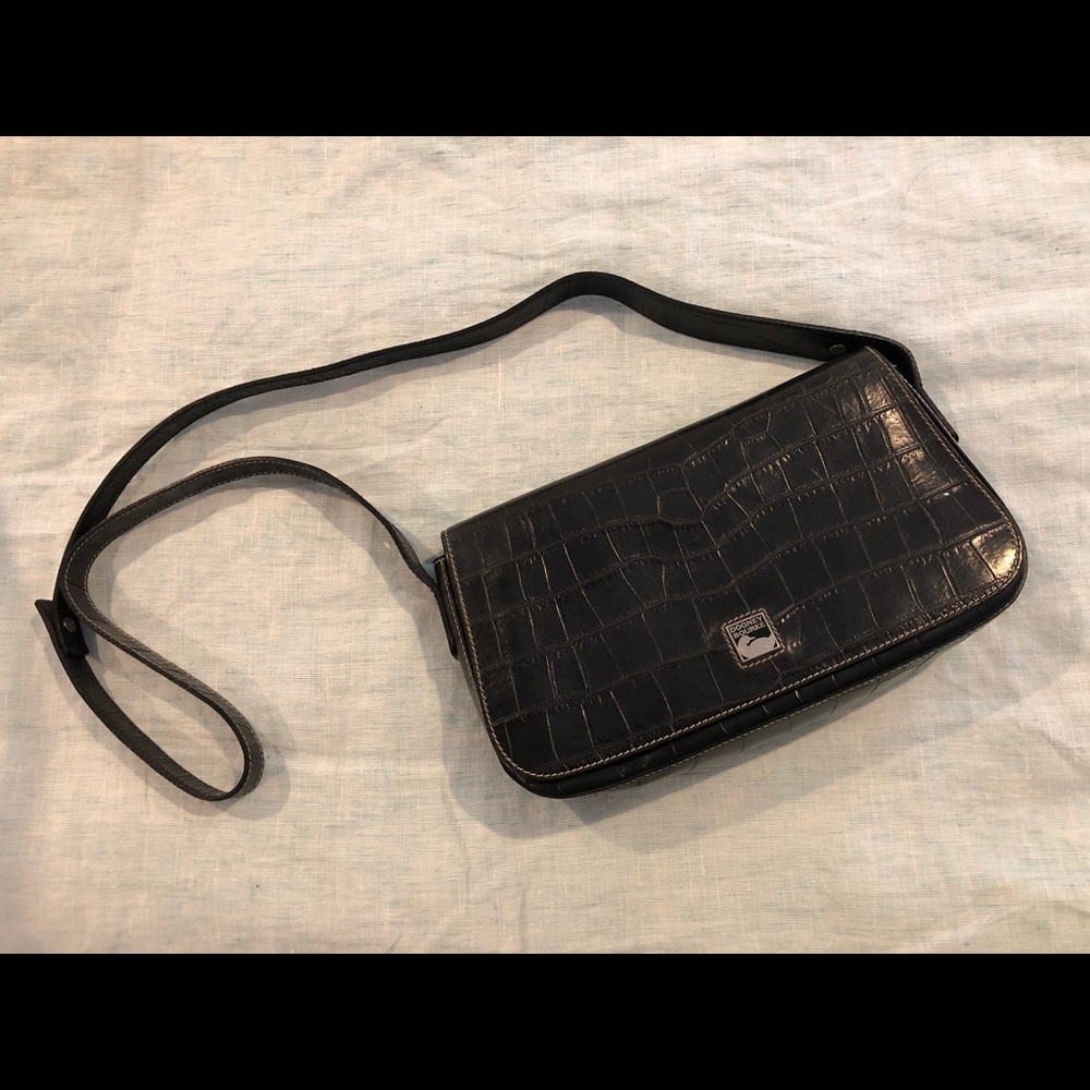 Dooney & Bourke Versatile Black Bag - Picture 5 of 8